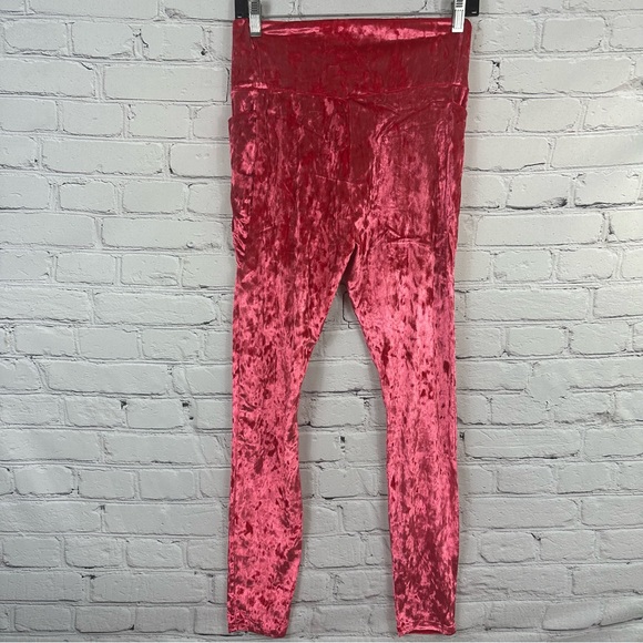 FABLETICS CRUSHED VELOUR CROSSOVER STRAWBERRY 🍓 RED LEGGINGS SIZE (L) - Picture 8 of 12